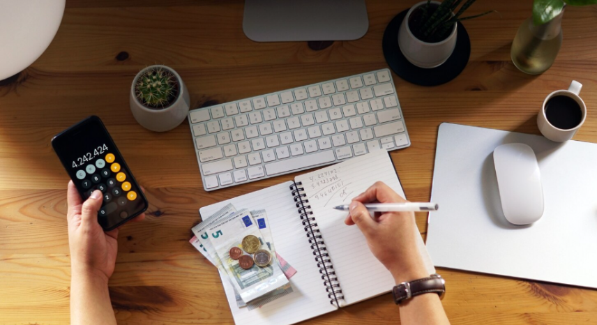 Why should you plan your next trip with your friends